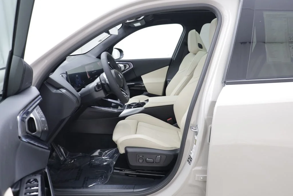 New 2026 Beige BMW 30 xDrive image 6