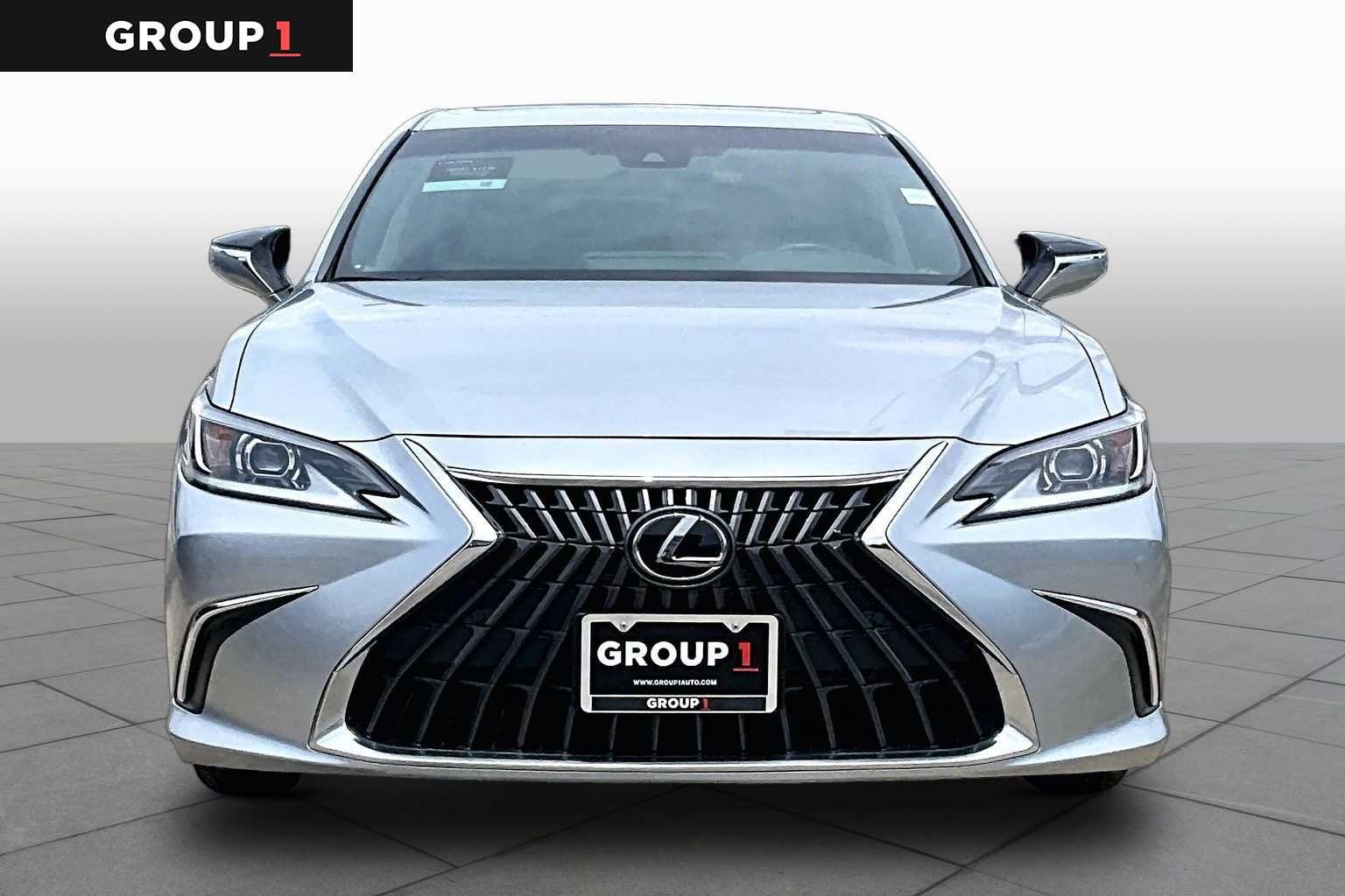 Used 2025 Iridium Lexus  image 4