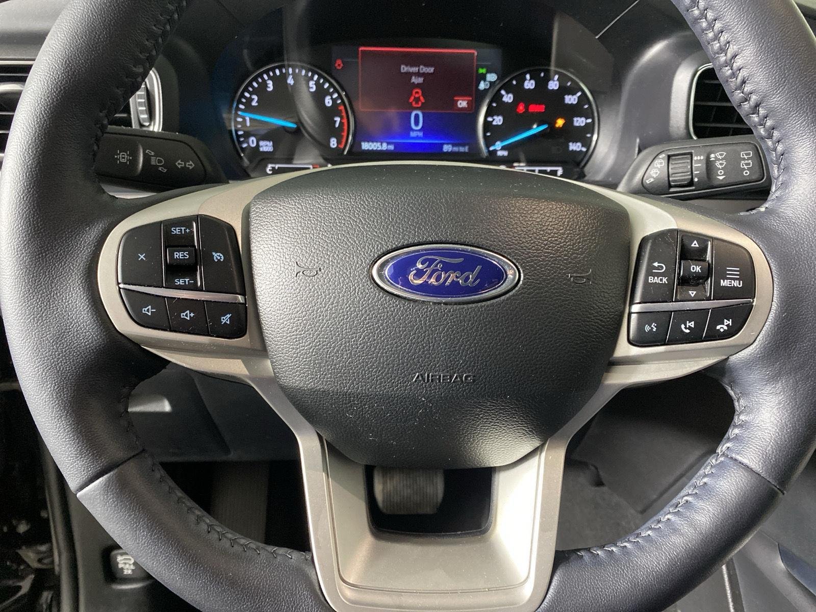 Used 2023 Black Metallic Ford XLT image 21