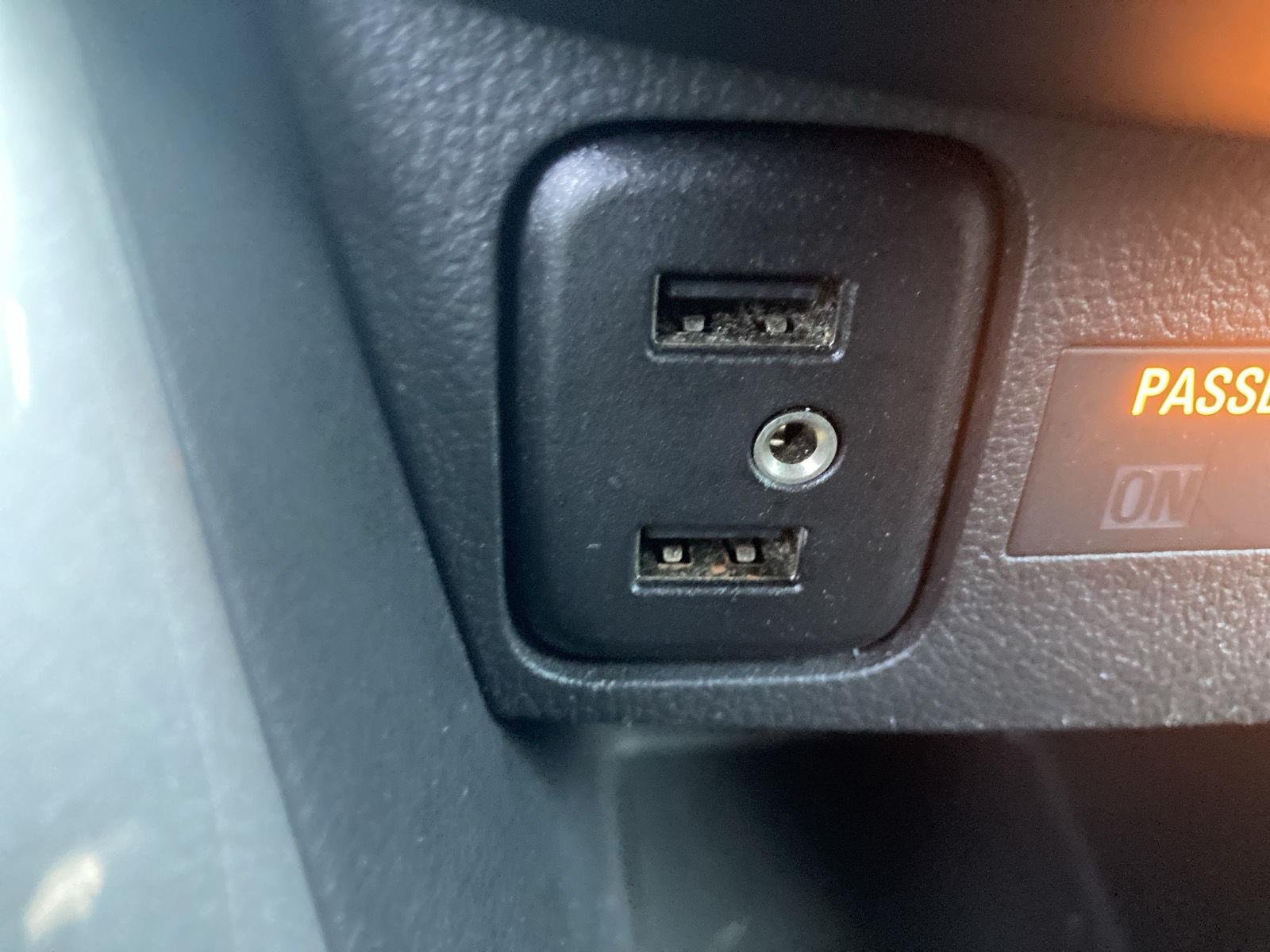 Used 2018 Silver Ice Metallic Chevrolet LT image 20