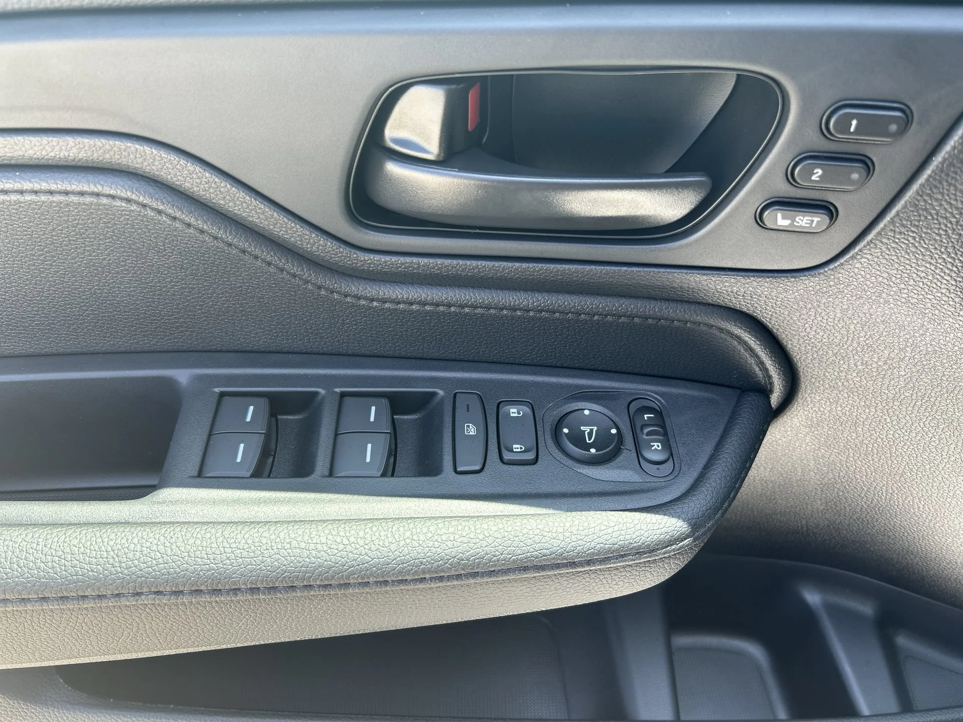 2026 Honda Odyssey Sport L - Photo 15