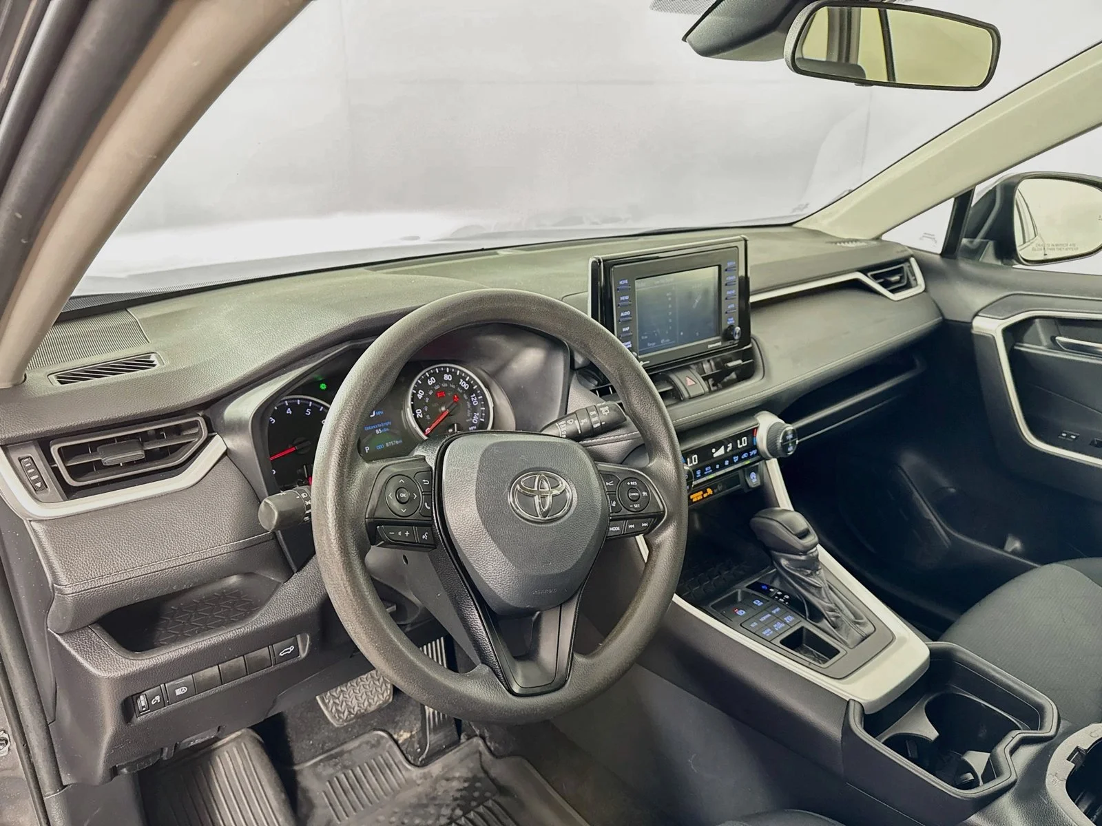 Used 2021 Gray Toyota XLE image 7