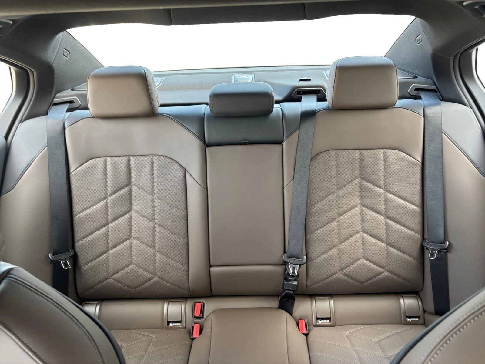 2026 BMW 5 Series 530i - Photo 24