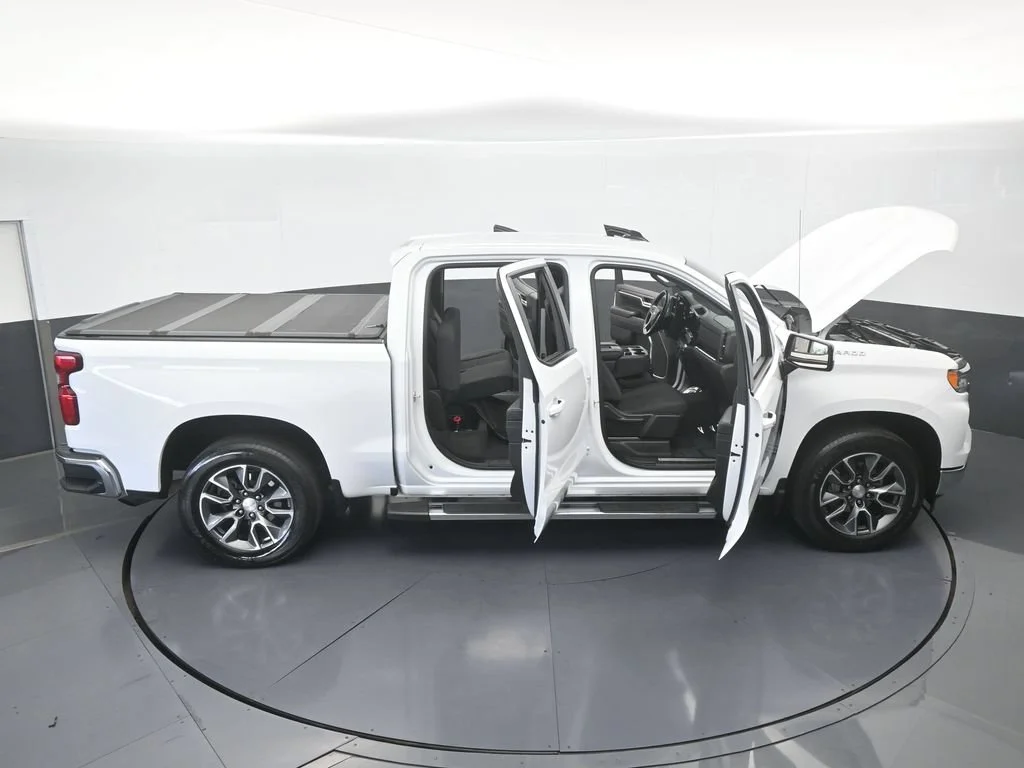 Used 2023 Summit White Chevrolet LT image 63