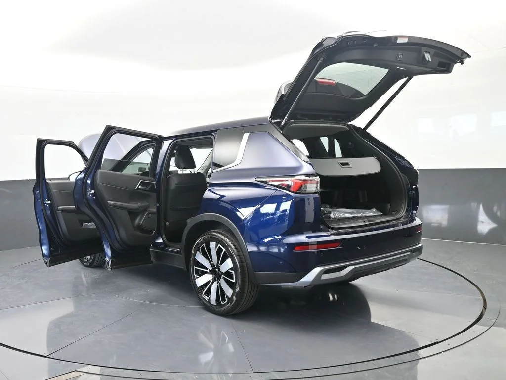 New 2026 Cosmic Blue Metallic Mitsubishi SE image 86