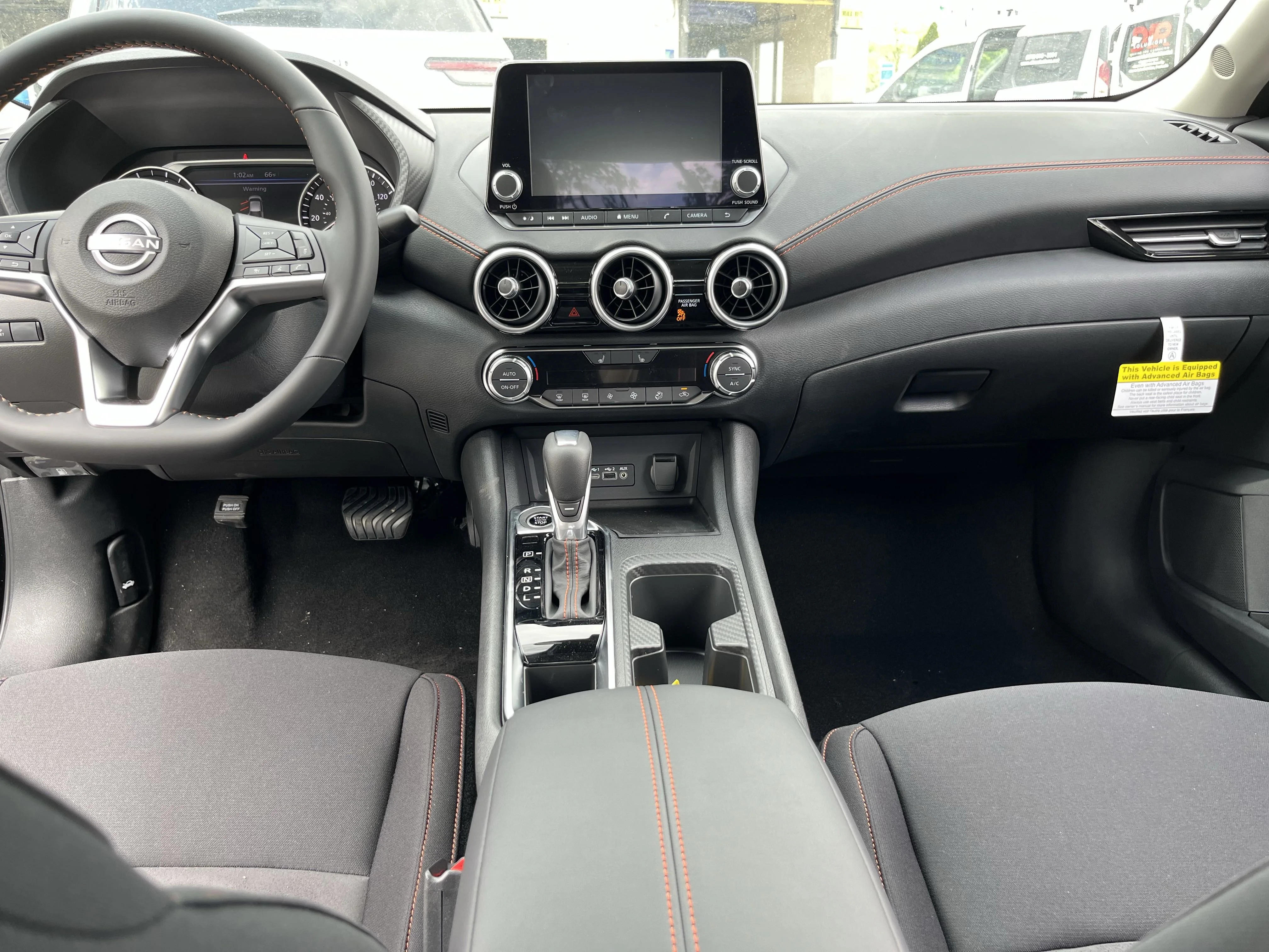 2025 Nissan Sentra SR - Photo 15