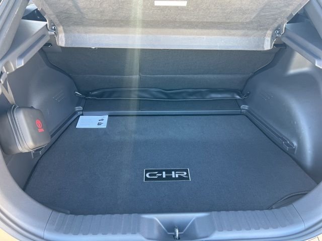2026 Toyota C-HR XSE - Photo 18