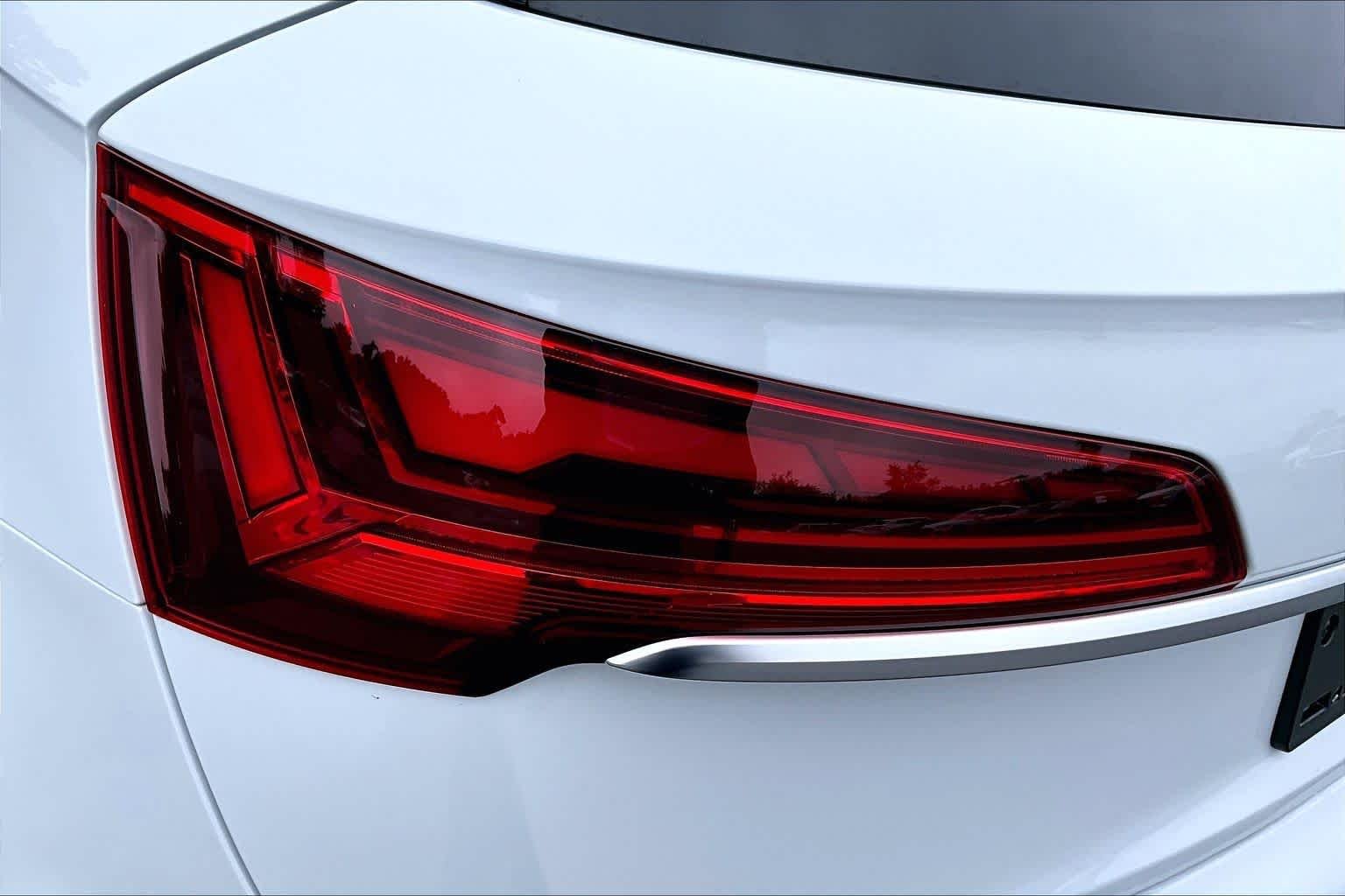 Used 2021 Glacier White Metallic Audi Premium Plus image 27