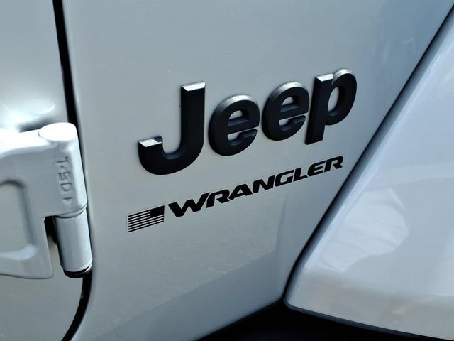 Used 2023  Jeep High Altitude image 13