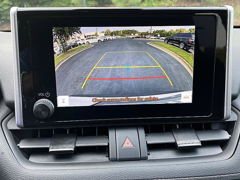 Used 2025 Ice Toyota XLE image 18
