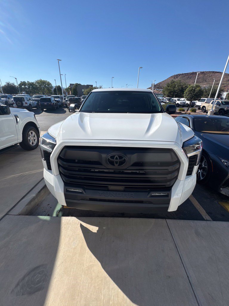 Used 2023 Ice Toyota SR5 image 2