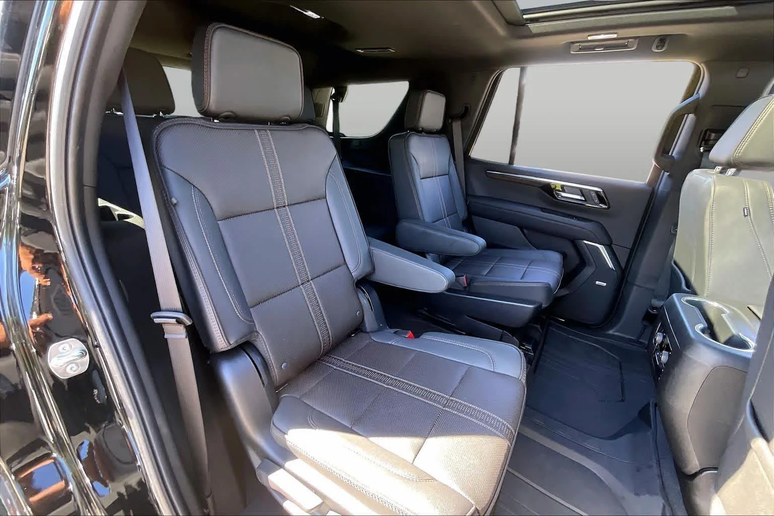 Used 2026 Black Chevrolet High Country image 19