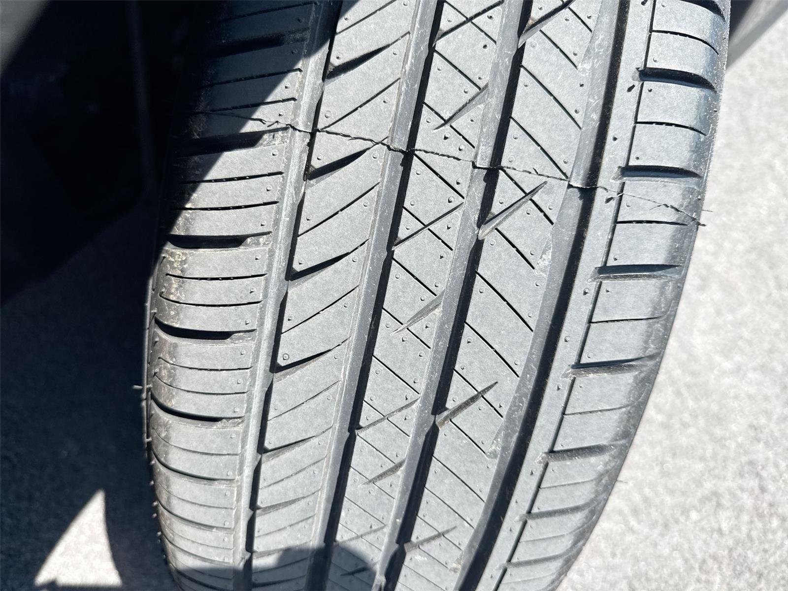 Used 2025 Meteorite Gray Metallic Honda EX-L image 37