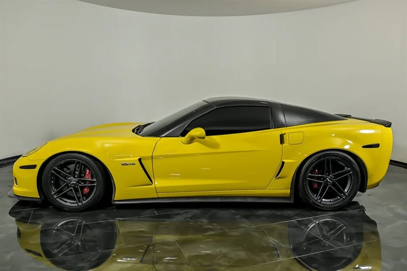 Used 2006 Velocity Yellow Tintcoat Chevrolet Z06 image 6