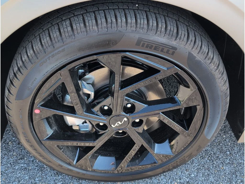 New 2026 Steel Matte Gray Kia GT-Line FWD image 9