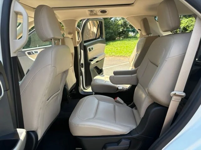 Used 2021 White Metallic Ford XLT image 15