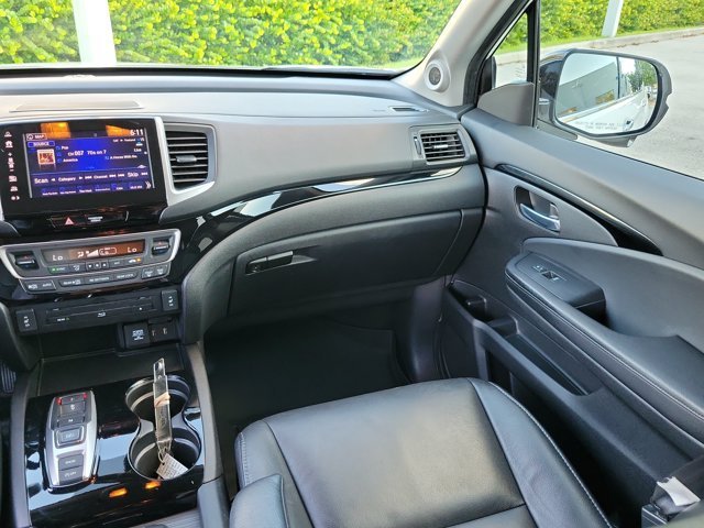 Used 2018 White Diamond Pearl Honda Touring image 21