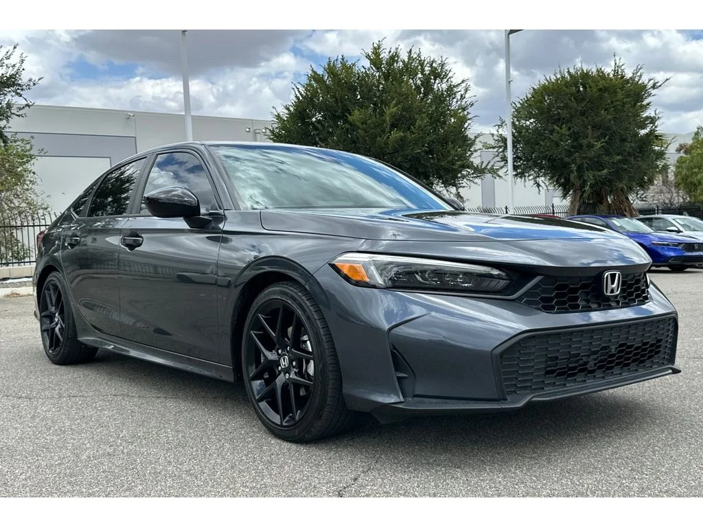 Used 2025 Meteorite Gray Metallic Honda Sport image 8