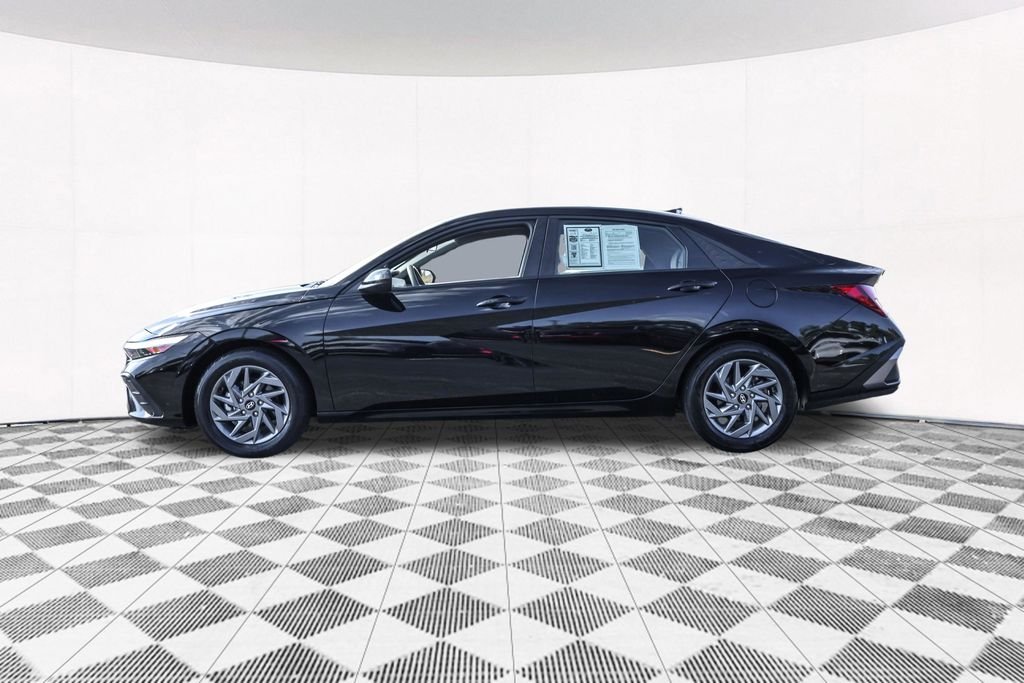 Certified Used 2024 Black Hyundai SEL image 15