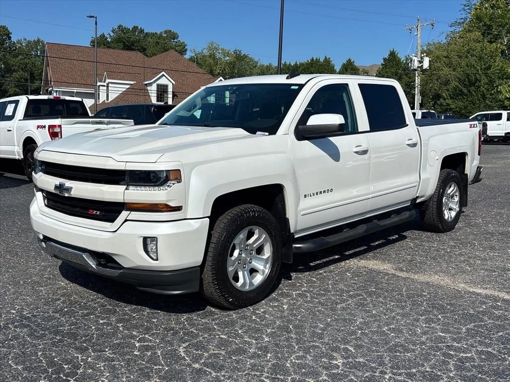 Used 2018 Beige Chevrolet LT image 3