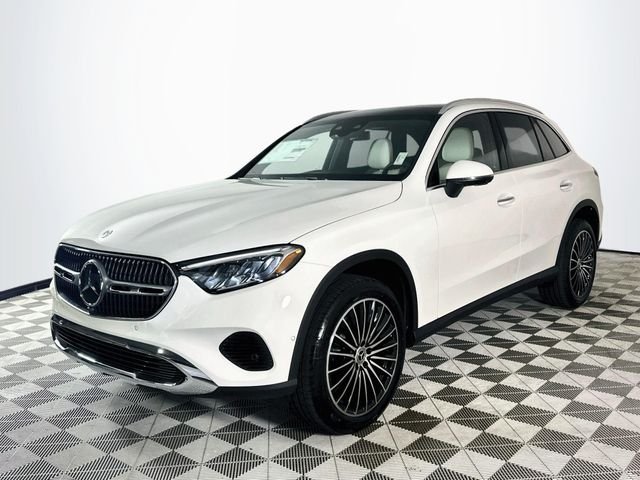 New 2027 Polar White Mercedes-Benz GLC 300 image 3