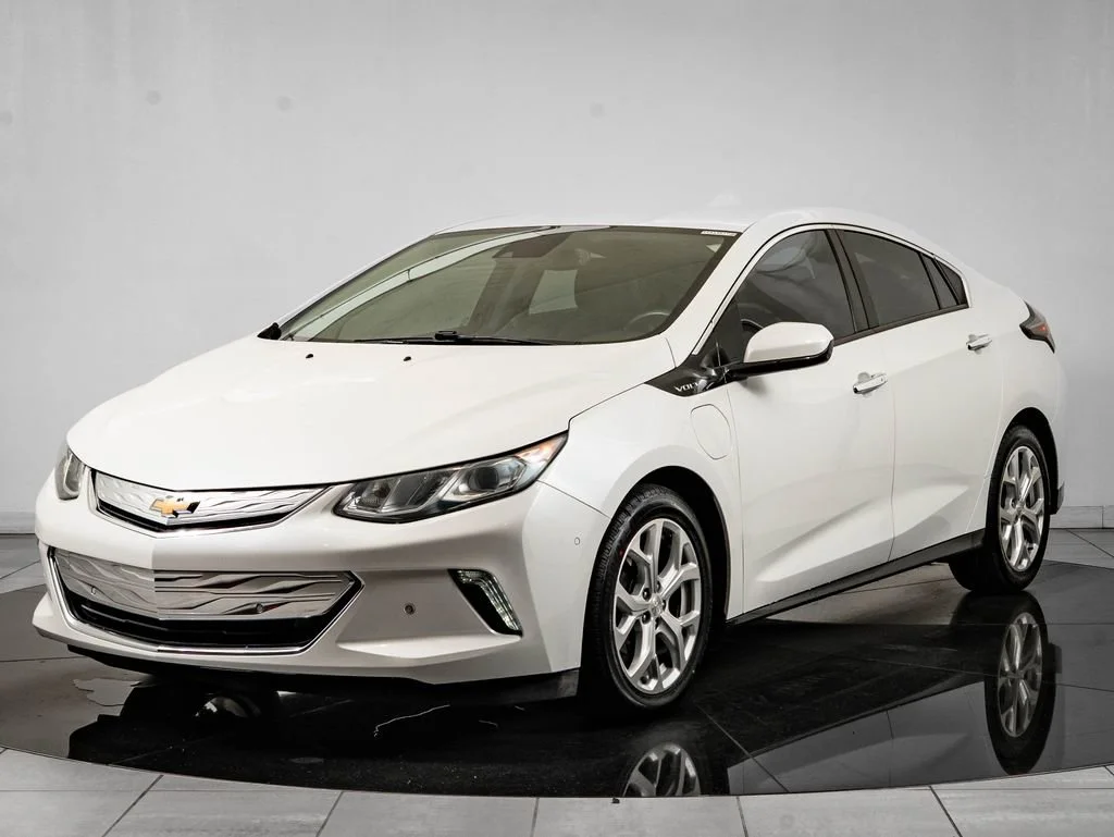 2017 Chevrolet Volt Premier's photo