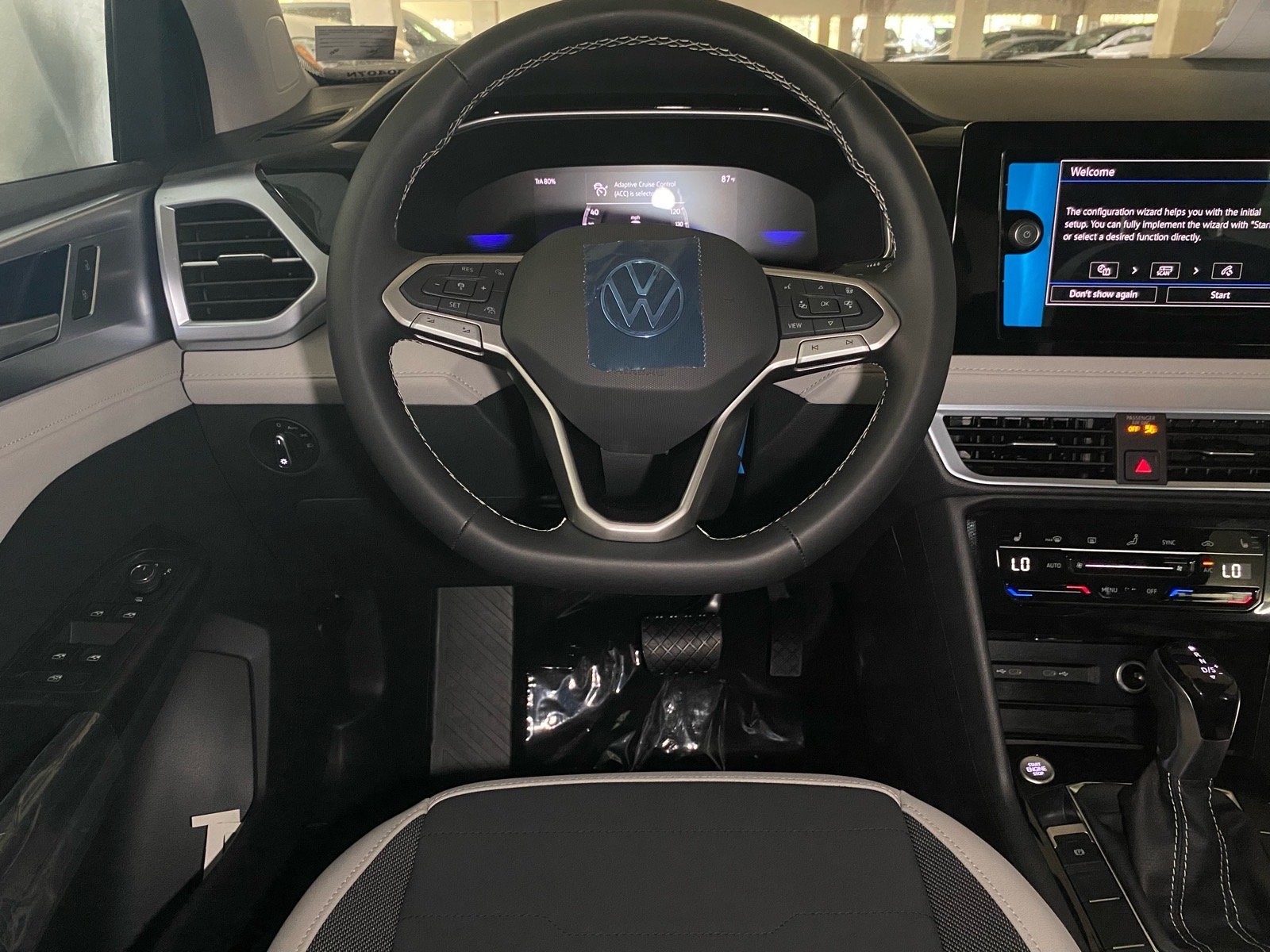 New 2026 Gray Volkswagen 1.5T SE image 4