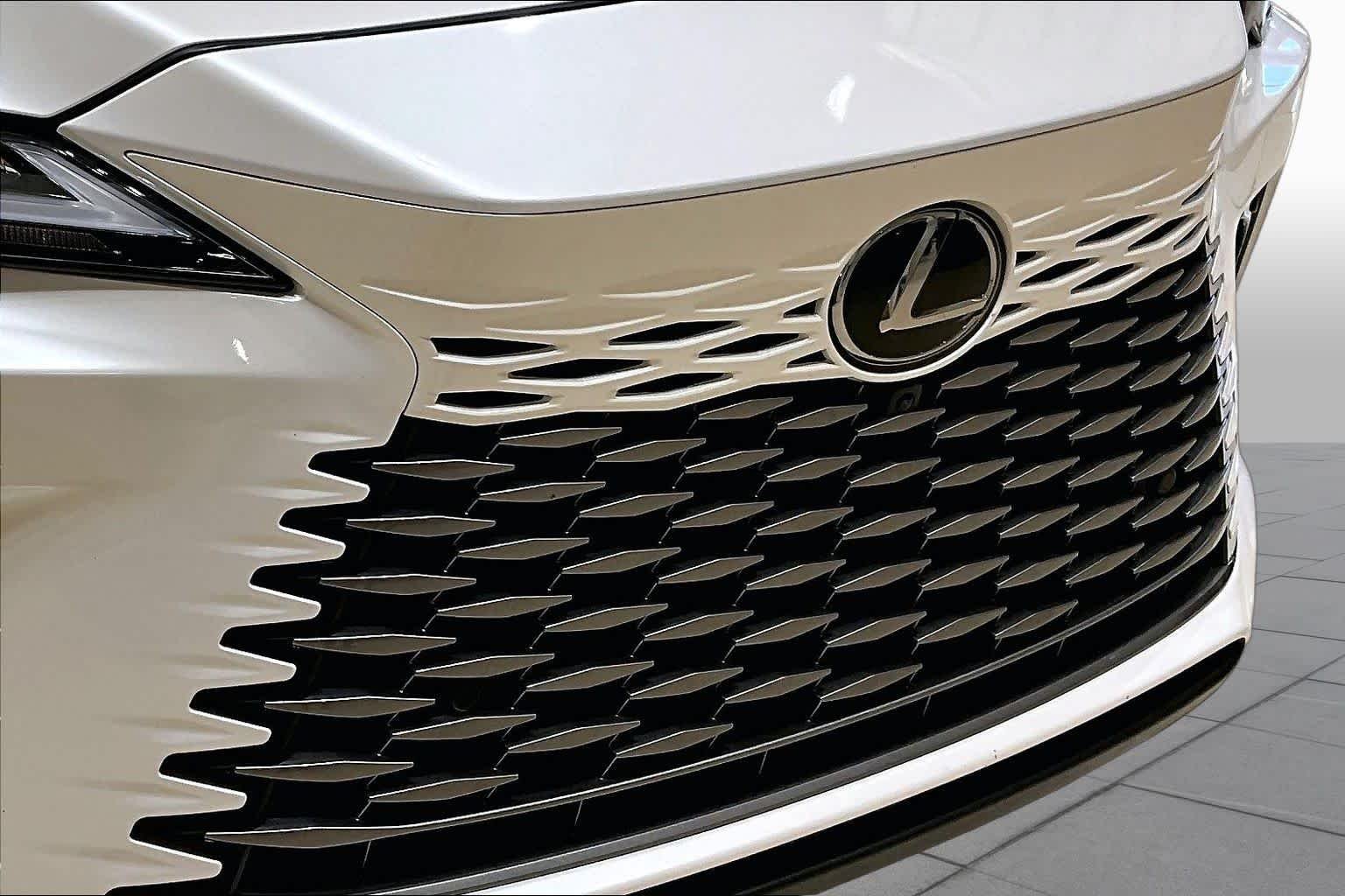 Certified Used 2025 Eminent White Pearl Lexus Premium Plus image 28