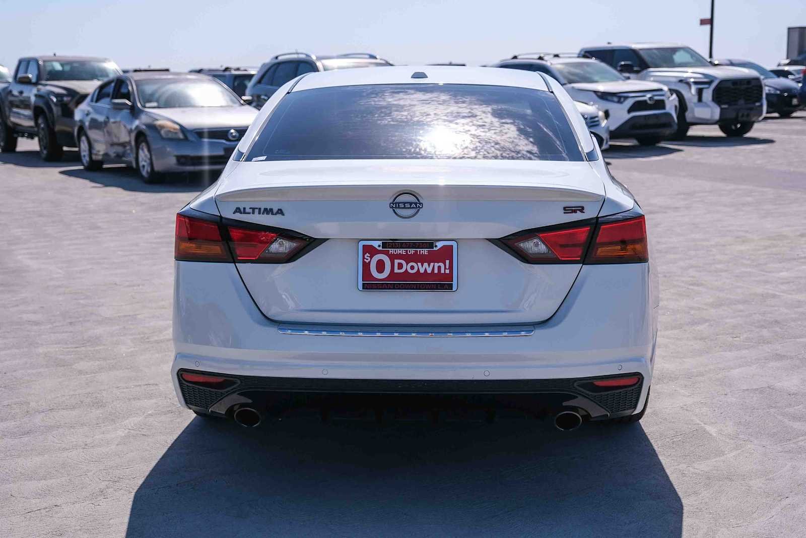 Used 2023 Pearl White Tricoat Nissan 2.5 SR image 5