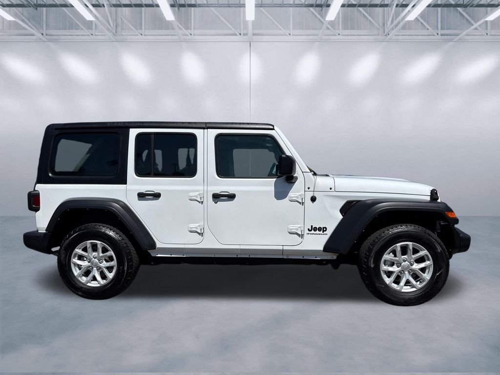 Used 2023 White Jeep Sport S image 3