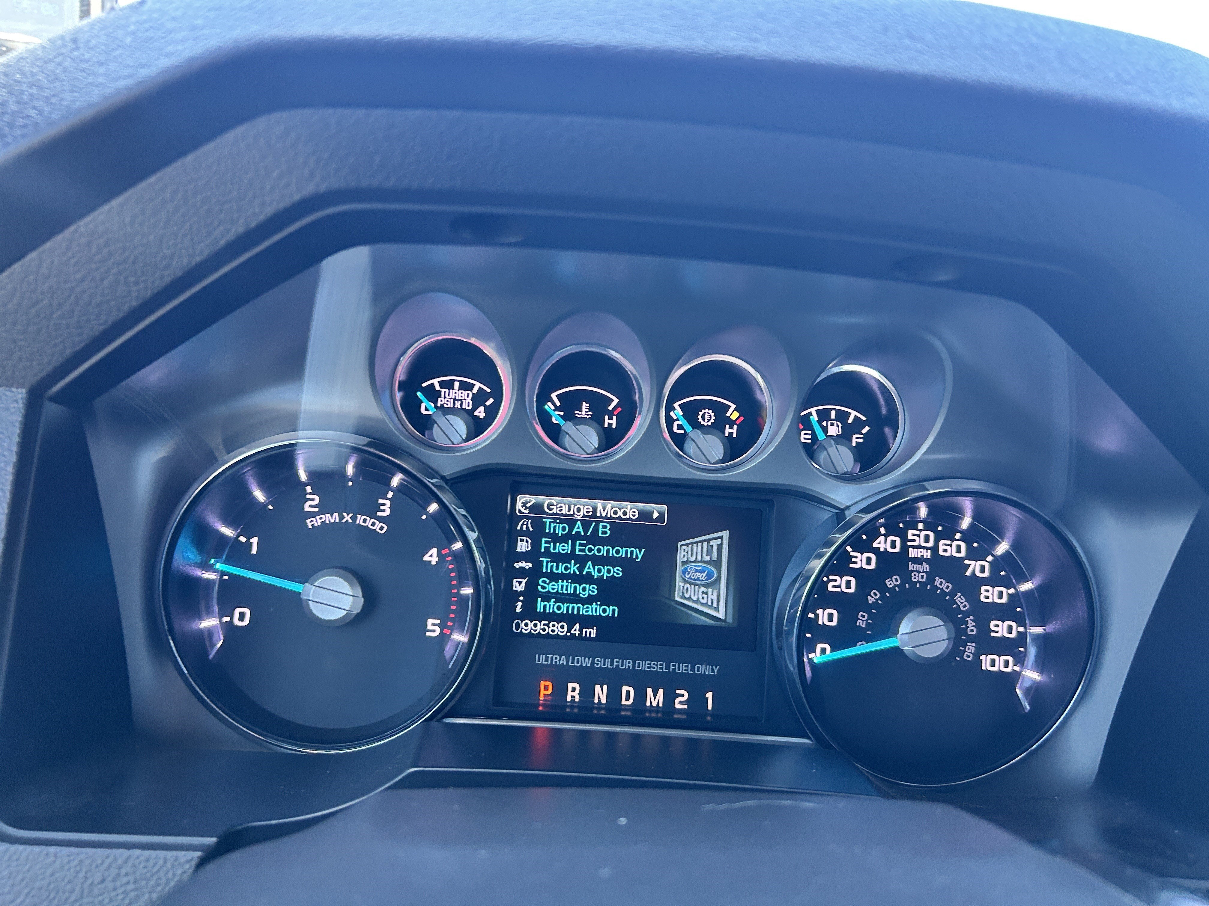 Used 2015 Oxford White Ford Lariat image 16