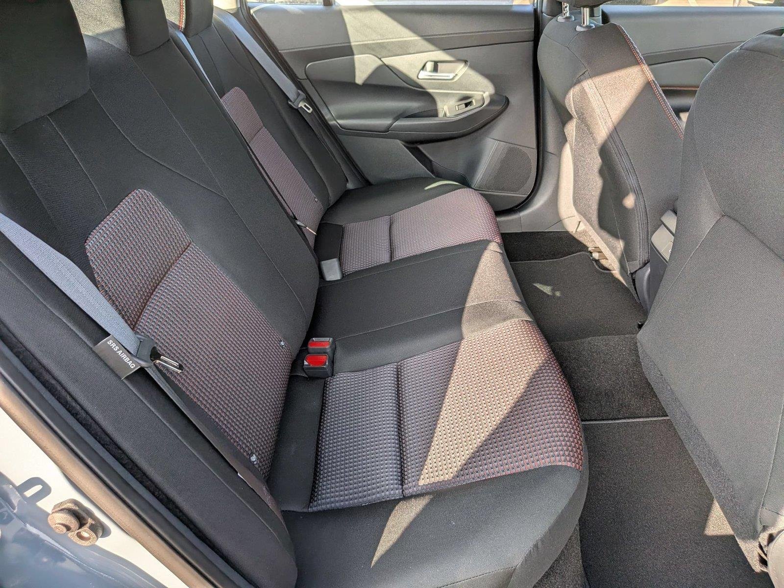 New 2027 Atlantic Gray Metallic / Super Black Two-tone Nissan SR image 34