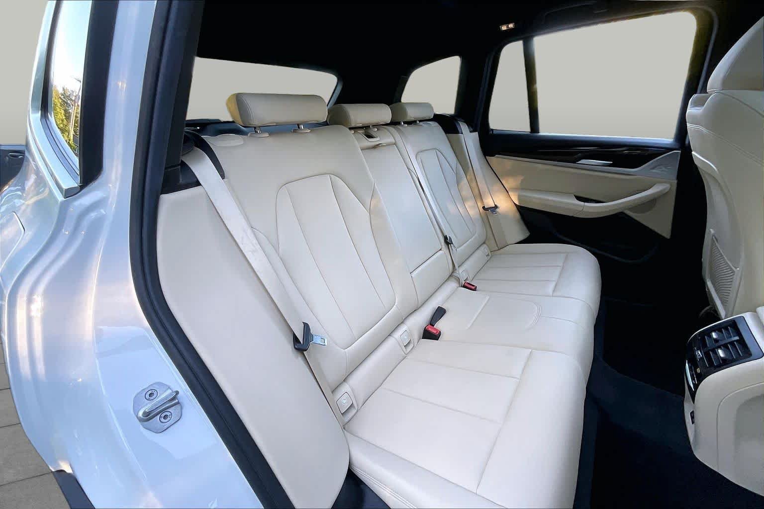 Used 2021 Mineral White Metallic BMW xDrive30e image 19