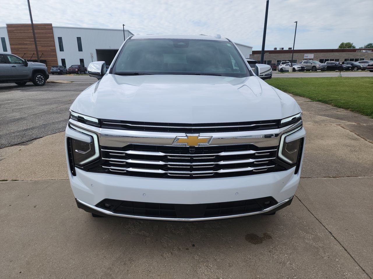 New 2026 Polar White Tricoat Chevrolet Premier image 3