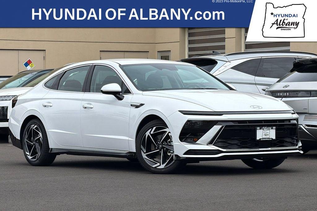 New 2026 White Hyundai SEL Sport image 1