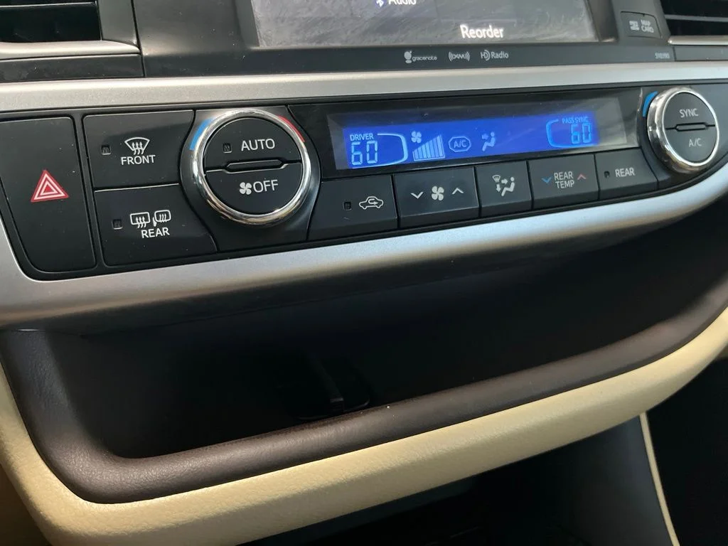 Used 2019 Red Toyota XLE image 15