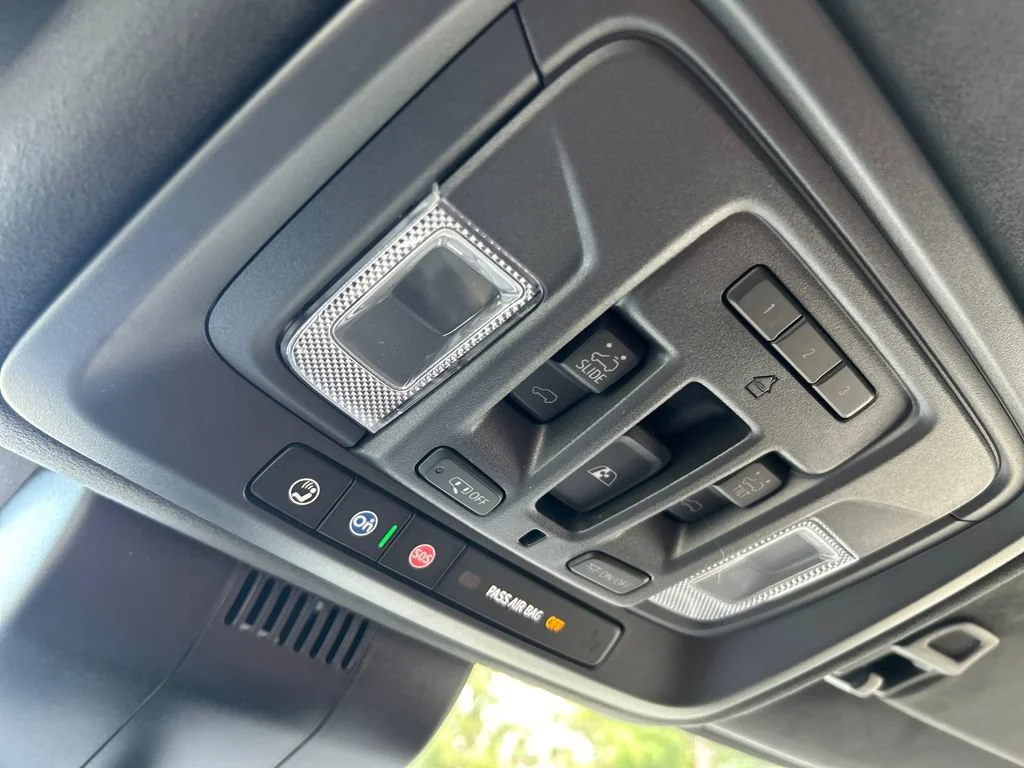 New 2026 Glacier White Tricoat GMC Denali Ultimate image 34