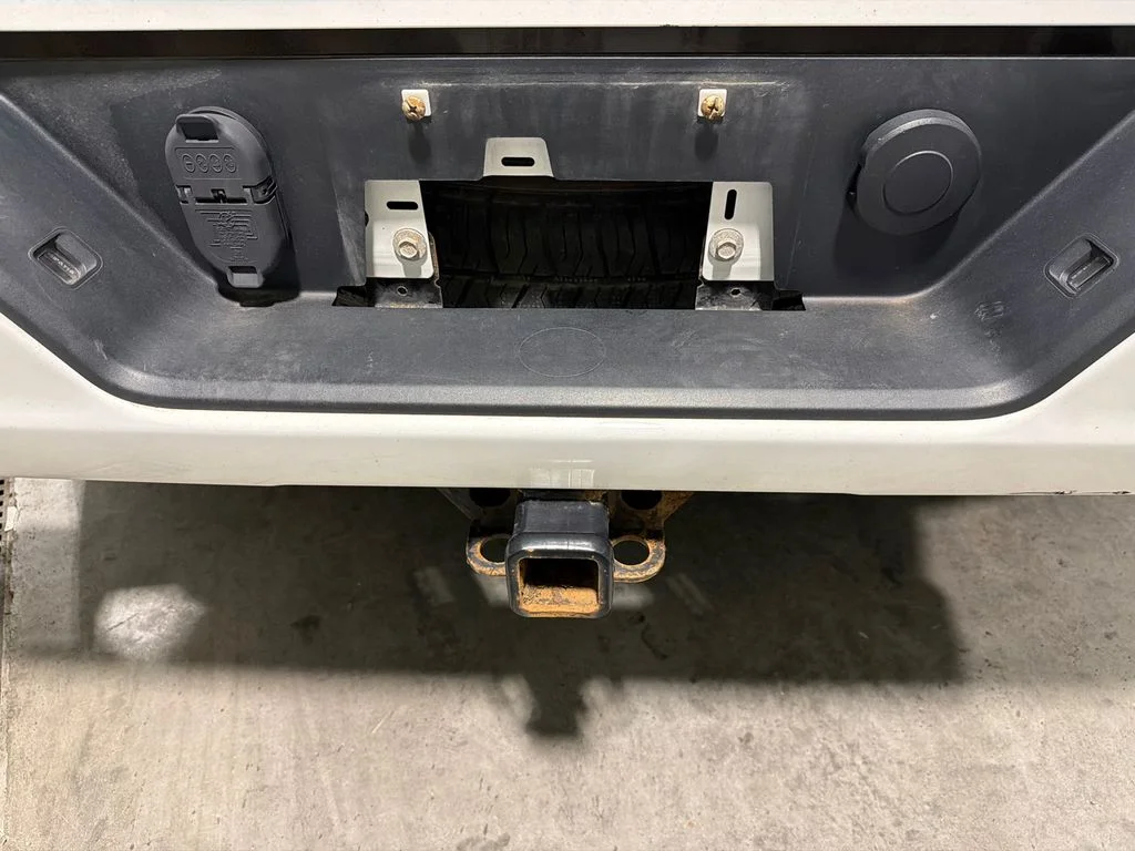 Used 2021 Summit White Chevrolet Custom image 10