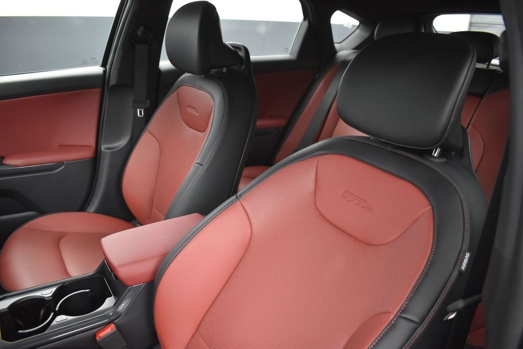 New 2026 Aurora Black Pearl Kia GT-Line image 9