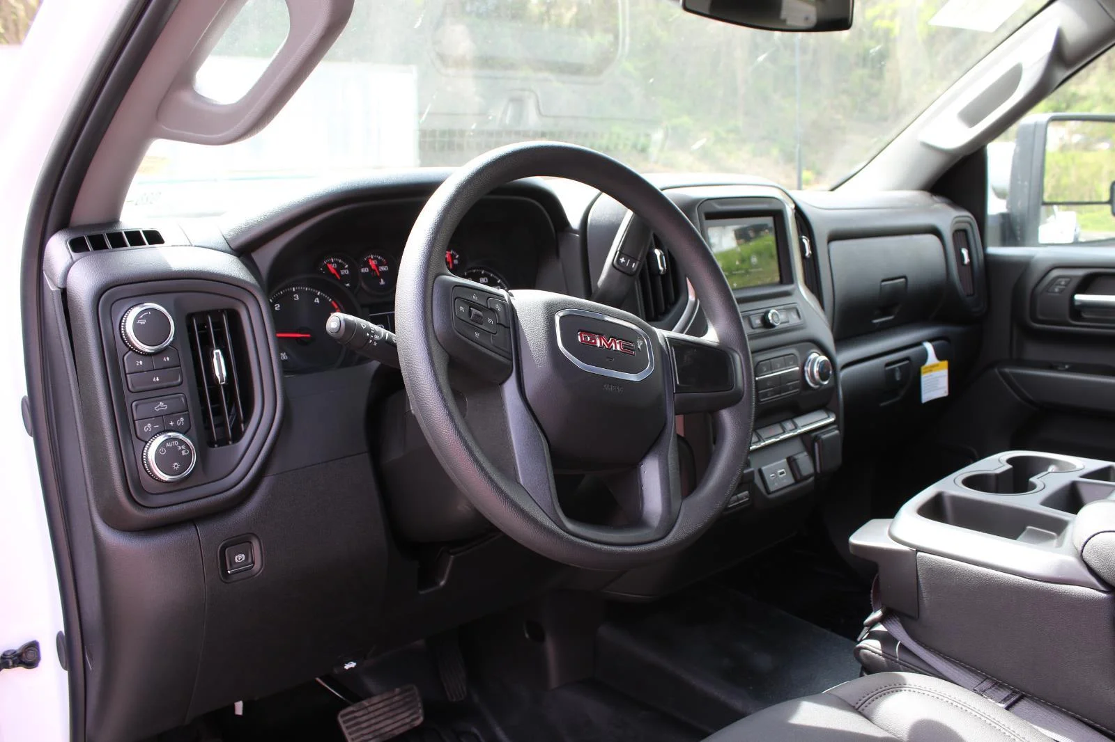 New 2026 Summit White GMC Pro image 17