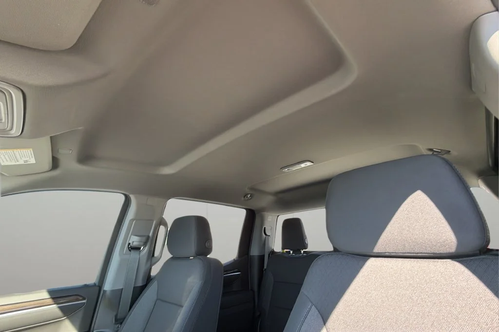 New 2026 Summit White Chevrolet LT image 32