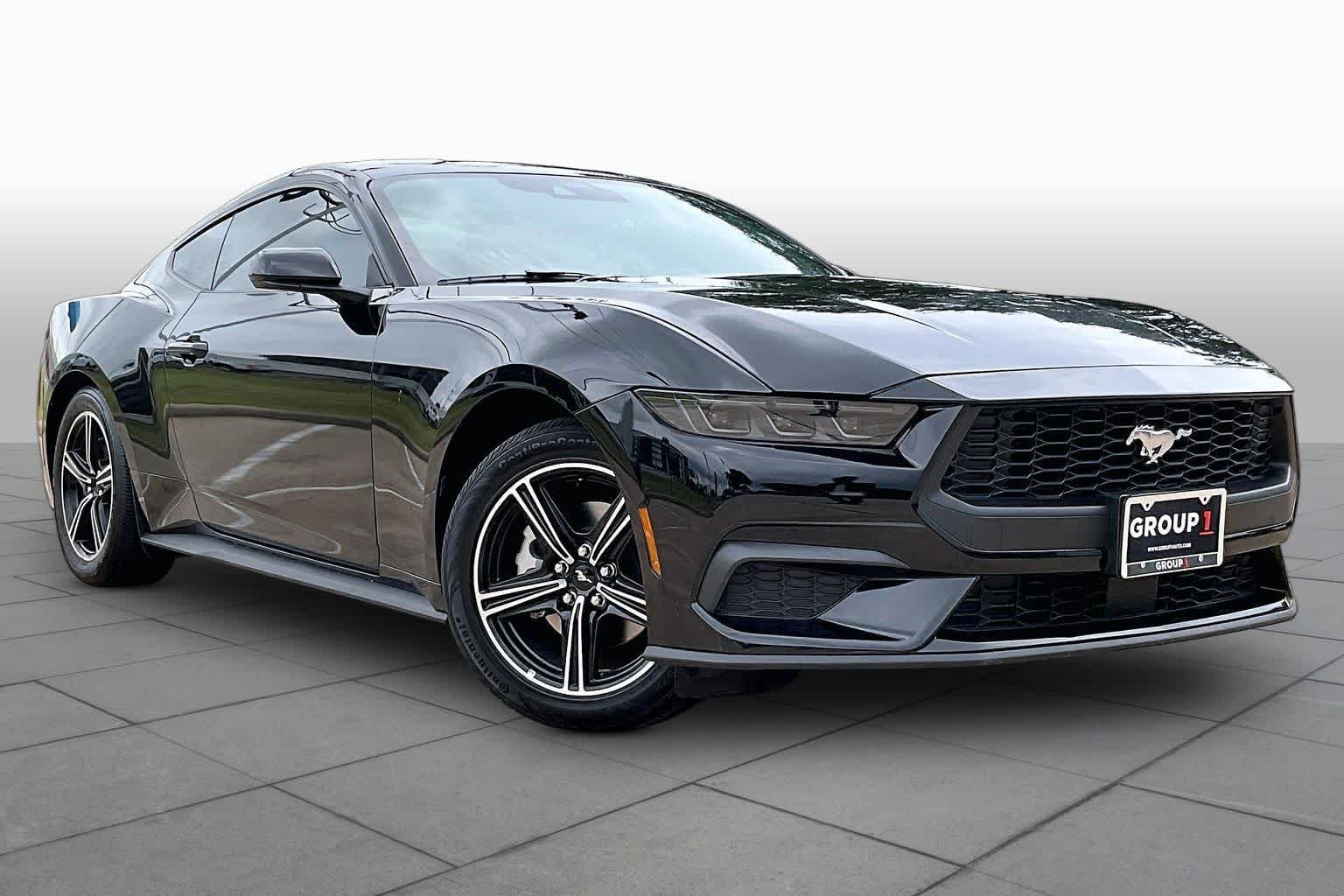 Used 2025 Shadow Black Ford EcoBoost image 3