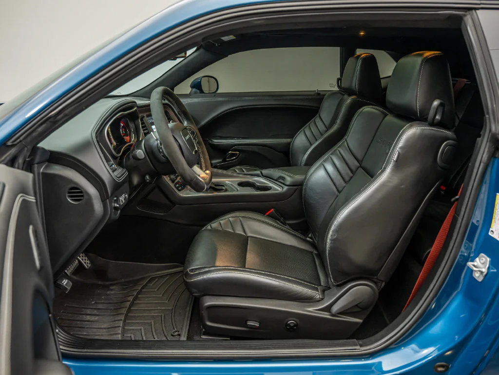 Used 2023 Frostbite Dodge SRT Hellcat Jailbreak image 41