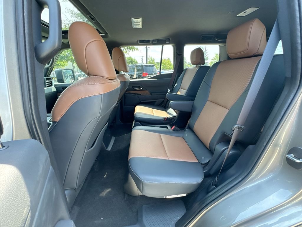 Used 2024 Silver Lexus 550 Premium+ image 32