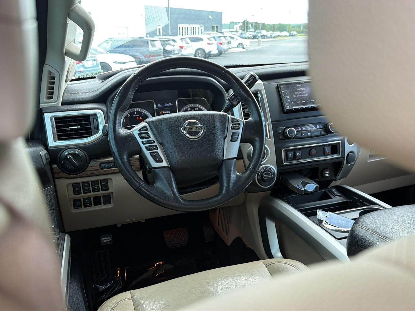 Used 2018 Pearl White Nissan SL image 18