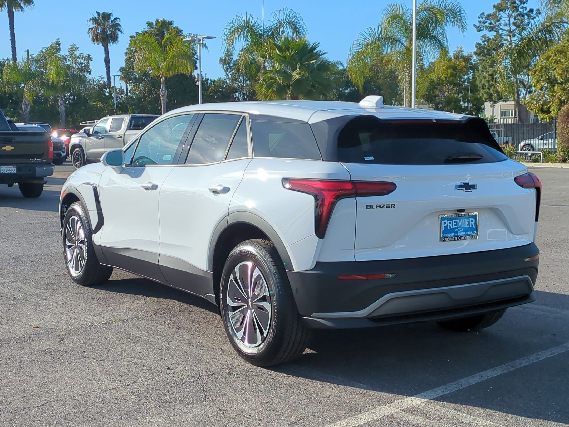 New 2026 Summit White Chevrolet LT image 3