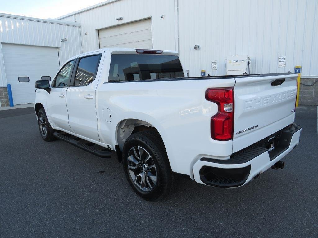 Used 2024 Summit White Chevrolet RST image 12