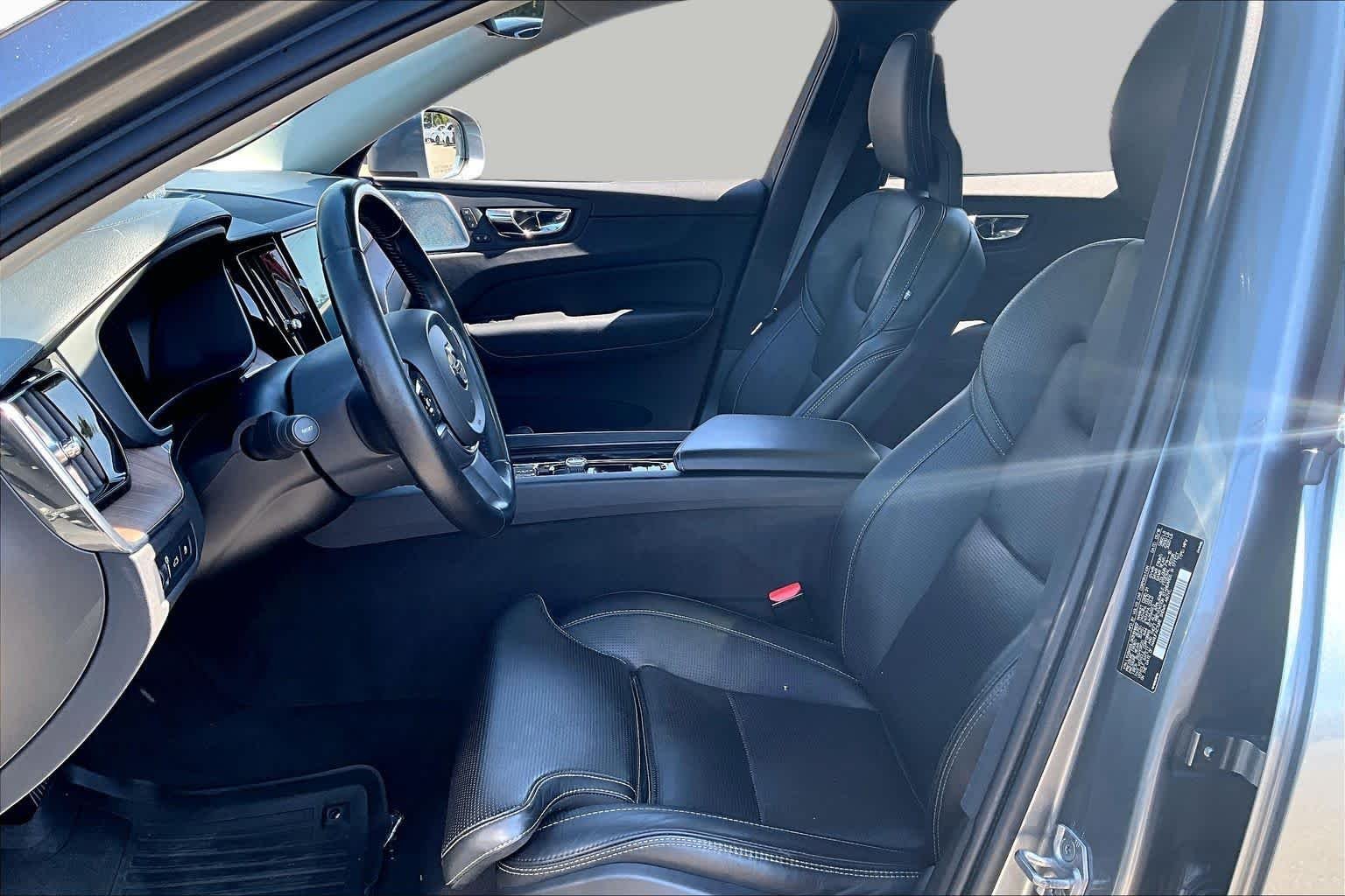 Used 2019 Osmium Grey Metallic Volvo Inscription image 7