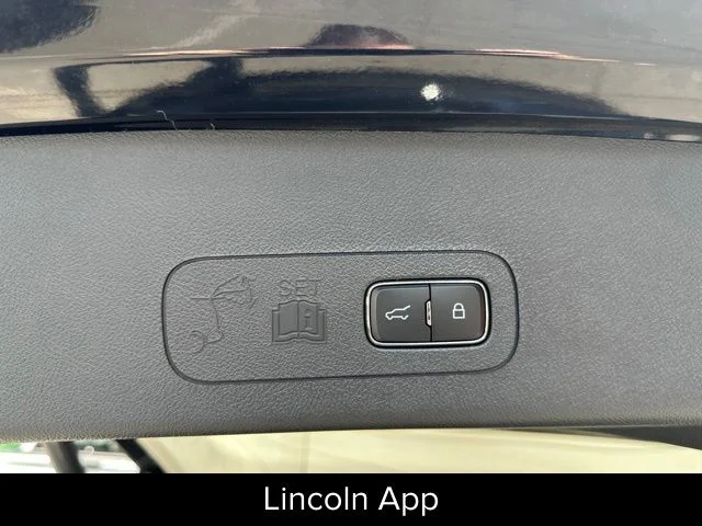New 2026 Black Lincoln Reserve image 45