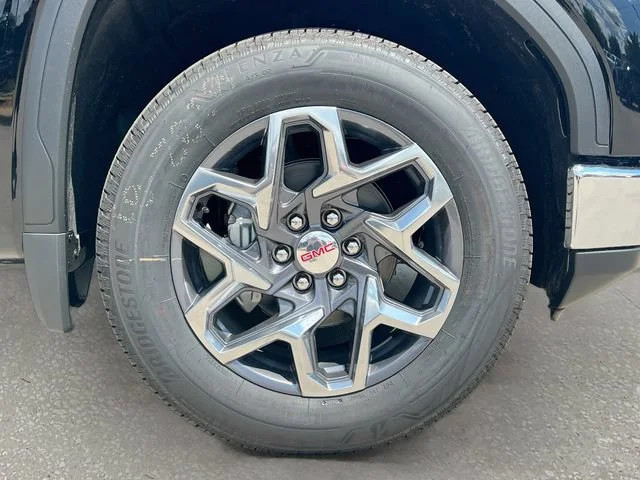 2026 GMC Sierra 1500 SLT - Photo 19